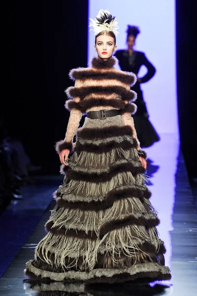 Look 31